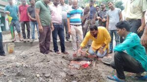 Alipurduar: কুমারগ্রাম ব্লকের খোয়াড়ডাঙ্গা জলনেশ্বরী উচ্চ বিদ্যালয়ে সাংস্কৃতিক মুক্ত মঞ্চ, বেদী ও উচ্চ সৌর বাতি স্তম্ভের কাজের সূচনা করলেন বিধায়ক