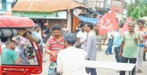 Howrah: হাওড়ার বাগনানে অবৈধ বালির গাড়ি আটক করে সিপিএমের রাস্তা অবরোধ 