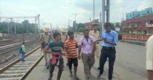 Naihati: সোনার অলংকার ভর্তি ব্যাগ ছিনতাই, নৈহাটিতে আত্মহত্যার চেষ্টা স্বর্ণ কারিগরের 