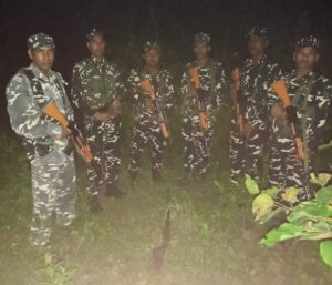 Alipurduar: হাতিপোতা জঙ্গলে টহল দেবার সময় উদ্ধার একটি দেশী বন্দুক, চাঞ্চল্য এলাকায় 
