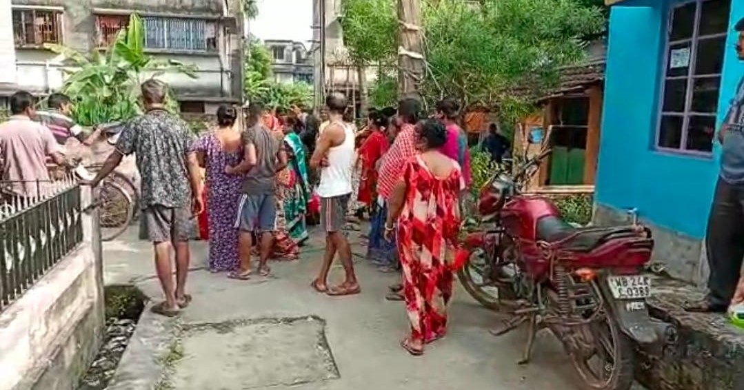 Panihati: পানিহাটির সুভাষনগরে স্ত্রীকে খুন করে থানায় আত্মসমর্পণ স্বামীর