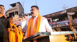 Suvendu Adhikari: সরকারের ৮০ শতাংশ লোক তাকে সাহায্য করছে দাবি শুভেন্দুর 
suvendu-adhikari-suvendu-adhikari-claims-that-80-percent-of-the-people-in-the-government-are-helping-him-west-bengal-india-ei-yug