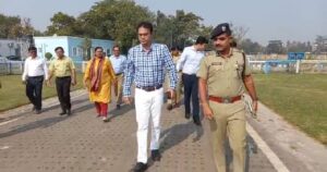 Dumurjala Howrah: ডুমুরজলা এলাকা পরিদর্শনে হাওড়া পুর কমিশনার ডাঃ সুজয় চক্রবর্ত্তী 
howrah-dr-sujoy-chakraborty-commissioner-of-howrah-visited-dumurjala-area-west-bengal-india-ei-yug