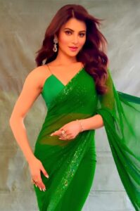 Urvashi Rautela: বিকিনি ব্লাউজে উর্বশীর ছক্কা, নেটদুনিয়া বেসামাল Urvashi Rautela eiyug
