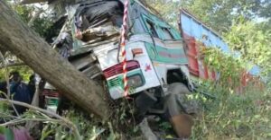 Birbhum: গভীর রাতে পথ দুর্ঘটনায় আহত দুই
birbhum-two-injured-in-late-night-road-accidentwest-bengal-india-ei-yug