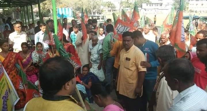 Alipurduar BJP: প্রধানমন্ত্রী আবাস যোজনার গৃহ বন্টনে দূর্নীতির প্রতিবাদে বিক্ষোভ মিছিল বিজেপির alipurduar-bjp-protest-rally-against-corruption-in-pradhan-mantri-awas-yojana-house-distribution-west-bengal-india-ei-yug