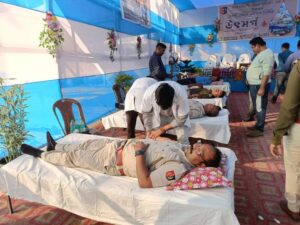 Dhupguri: ধূপগুড়ি থানার উদ্যোগে স্বেচ্ছা রক্তদান শিবির 
dhupguri-dhupguri-voluntary-blood-donation-camp-organized-by-dhupguri-police-station-west-bengal-india-ei-yug