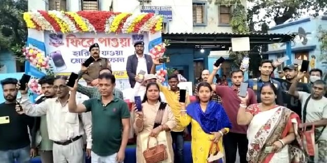 Howrah: নববর্ষের প্রাক্কালে মানুষের মুখে হাসি ফোটালেন লিলুয়া থানা howrah-lilua-thana-brought-smiles-to-peoples-faces-on-new-years-eve-india-west-bengal-ei-yug