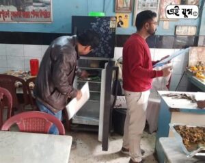 CoochBehar: স্বাস্থ্য কর্মীদের অভিযান খাবারের দোকানে ,কোচবিহার জেলার তুফানগঞ্জে