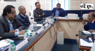 siliguri: শিলিগুড়ি শহরে মাটির নীচ দিয়ে বিদ্যুৎবাহী তার পাতা বিষয়ে বিদ্যুৎ দপ্তর ও পি এইচ ই আধিকারিকদের নিয়ে বৈঠক মেয়রের