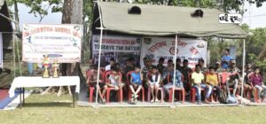 Alipurduar: সশস্ত্র সীমা বলের উদ্যোগে ইন্দো ভুটান সীমান্তে স্থানীয়দের ফুটবল টুর্নামেন্ট ও ক্রীড়া সরঞ্জাম বিতরণ 
