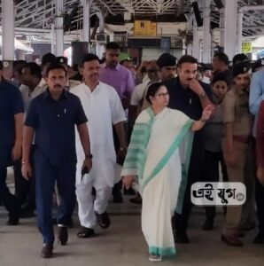Mamata Banerjee: ট্রেন পথে মালদা সফরে মুখ্যমন্ত্রী মমতা বন্দ্যোপাধ্যায় 