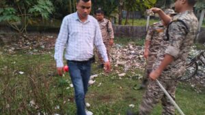Alipurduar: শামুকতলায় আবগারি বিভাগের অভিযানে বাজেয়াপ্ত চোলাই