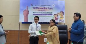 Alipurduar: জাতীয় ভোটার দিবস উপলক্ষ্যে নতুন ভোটারদের নিয়ে অনুষ্ঠান জেলাপ্রশাসনের উদ্যোগে