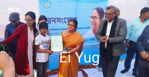 Alipurduar: গ্রামে জনসংযোগে জেলাশাসক