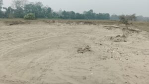Alipurduar: আইনকে বুড়ো আঙ্গুল দেখিয়ে চলছে মাটি খনন 