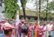 Jalpaiguri: এক গুচ্ছ দাবিতে চা শ্রমিকদের গেট মিটিং