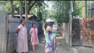 Alipurduar: পানীয় জলের সমস্যায় ভুগছেন দুই শতাধিক পরিবার 