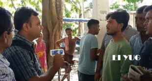 CoochBehar: রেশনে দেওয়া হচ্ছে মেয়াদ উত্তীর্ণ আটা, এই অভিযোগে রেশন ডিলারকে ঘিরে বিক্ষোভ গ্রাহকদের