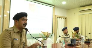 CoochBehar: পুলিশের উদ্যোগে বয়স্ক নাগরিকদের নিয়ে সাইবার সচেতনতা কর্মসূচি