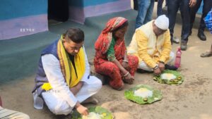 Suvendu Adhikari: আদিবাসীদের সাথে সাক্ষাৎ করে মকর উৎসব উদযাপনে শুভেন্দু