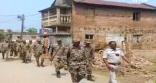 Murshidabad: মুর্শিদাবাদ জেলার বিভিন্ন এলাকায় যৌথভাবে রুটমার্চ কেন্দ্রীয় বাহিনী ও রাজ্য পুলিশের