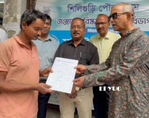 siliguri: শিলিগুড়ি পৌর নিগমের উদ্যোগে সাফাই কর্মীদের স্বাস্থ্য পরীক্ষা শিবির 