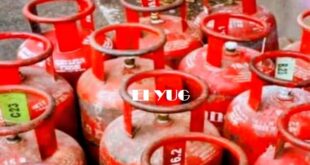 Gas : বুকিং এর পরেও গ্যাস সিলিন্ডার না পেয়ে গ্যাস ডিলারের দোকানে বিক্ষোভ গ্রাহকদের