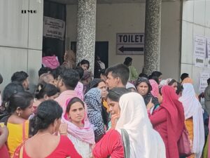 Alipurduar: আলিপুরদুয়ার রবীন্দ্র ভবনে ভোটার তালিকায় নাম তোলার আবেদন জমা হচ্ছে 