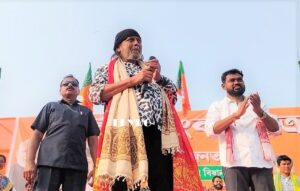 Mithun Chakraborty: সিনেমার ডায়লগ বিজেপির সভা মঞ্চে 