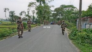 Alipurduar: কেন্দ্রীয় বাহিনীর জওয়ানদের নিয়ে রুট মার্চ 