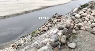 Alipurduar: নদীবাঁধ তৈরির কাজ বন্ধ করে দেওয়ার অভিযোগ