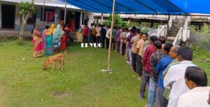 CoochBehar VOTE : প্রথম দফায় নির্বাচনে কোচবিহারের বিভিন্ন বুথে ভোটারদের লম্বা লাইন