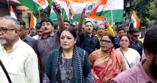 Tiranga Yatra KOLKATA : শিয়ালদহ স্টেশন থেকে ধর্মতলা পর্যন্ত তেরঙ্গা যাত্রায় পুর ও নগরোন্নয়ন মন্ত্রী অগ্নিমিত্রা পাল